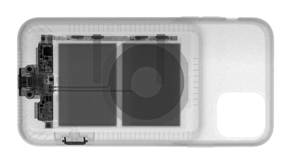 iFixitが、iPhone 11 シリーズのSmart Battery Caseのメカニズムをレントゲン写真で検証。