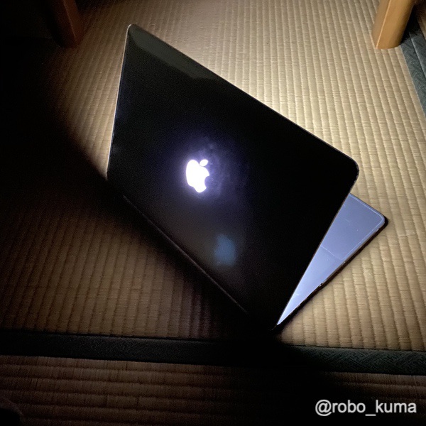 新年早々、「MacBook Pro 15-inch Mid 2014」のバッテリー交換。パンパンに膨れてトラックパッドがクリック出来ない(゜ロ゜屮)屮