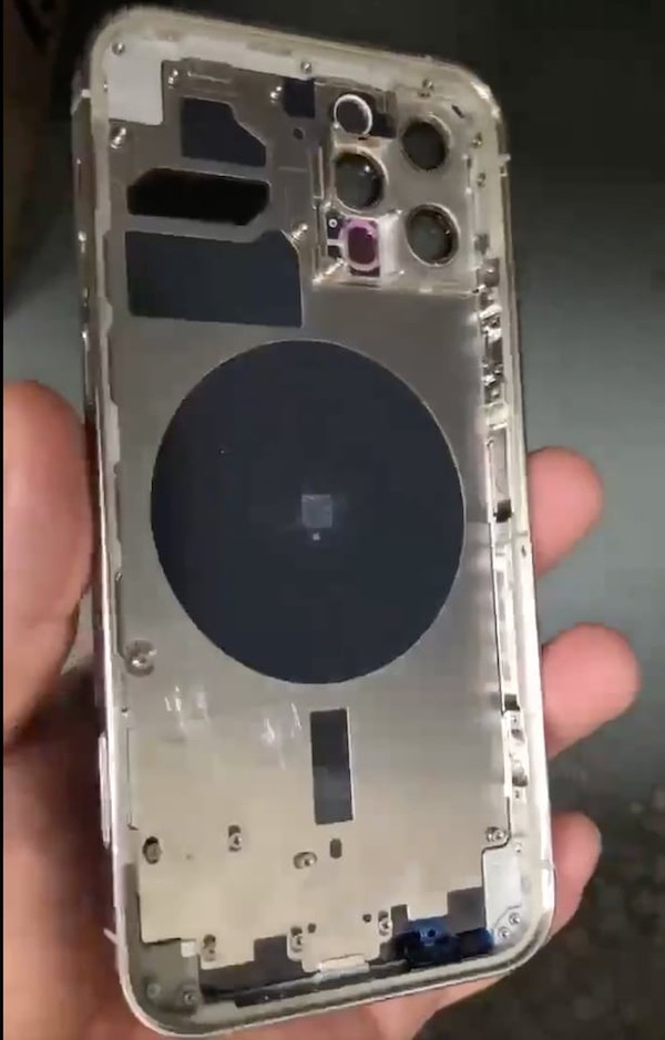 iPhone 12 Proの筐体が流出？ 動画が公開。