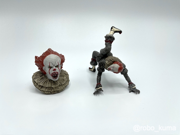 カプセルトイ「IT PENNYWISE COLLECTION」フィギア購入。まさかのガチャガチャ化！ ペニーワイズさんコワイ。 | ２階からMac