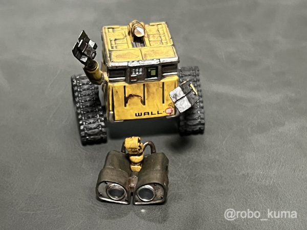 フィギアの『ウォーリー（WALL-E）』の首が折れたので、修理したい。最適な接着剤は？